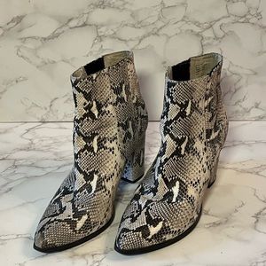 Seychelles Leather Python Accordian Boots Women’s Size 8.5